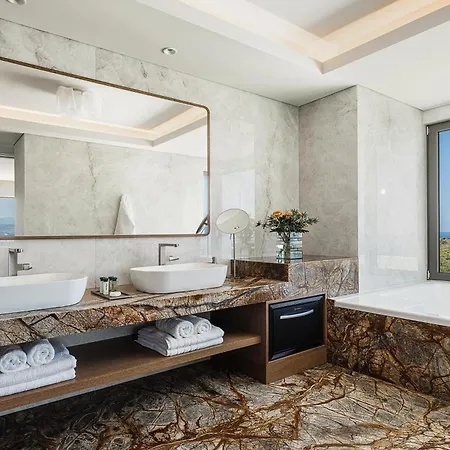 Only View - Timeless Coastal Retreat By Etouri La Canea