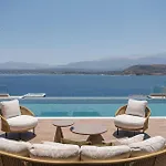 Only View - Timeless Coastal Retreat By Etouri Villa