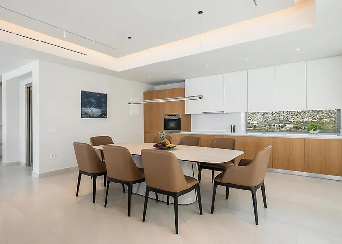 Only View - Timeless Coastal Retreat By Etouri *