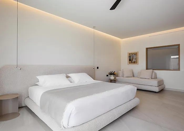 Only View - Timeless Coastal Retreat By Etouri La Canea