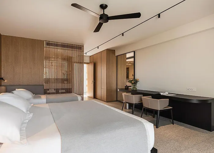 Only View - Timeless Coastal Retreat By Etouri Villa