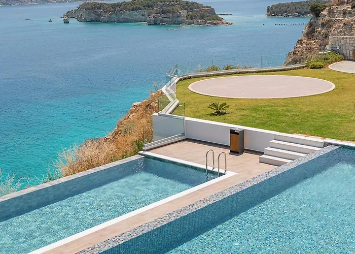 Villa Only View - Timeless Coastal Retreat By Etouri *