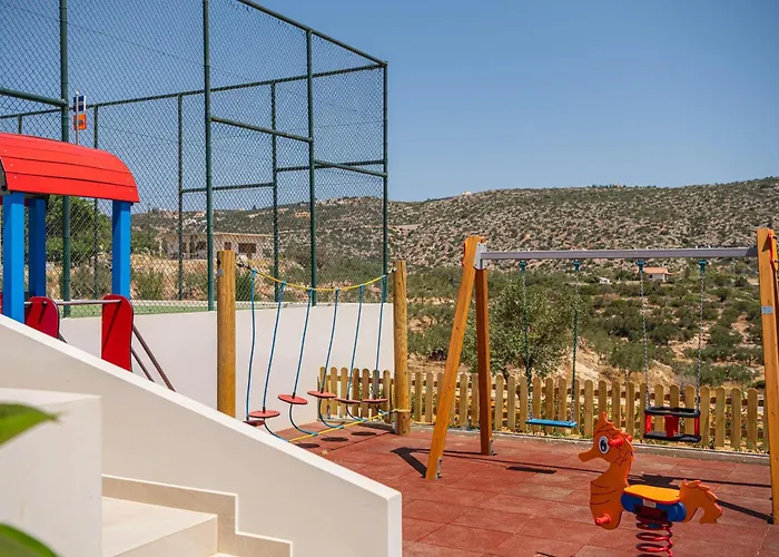 Only View - Timeless Coastal Retreat By Etouri Villa