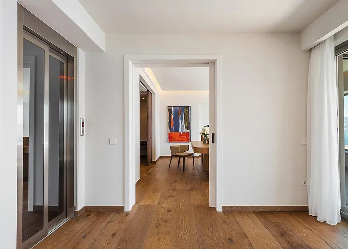 빌라 Only View - Timeless Coastal Retreat By Etouri 하니아