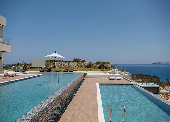 Only View - Timeless Coastal Retreat By Etouri Villa *